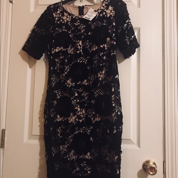 Dress - Picture 1 of 2
